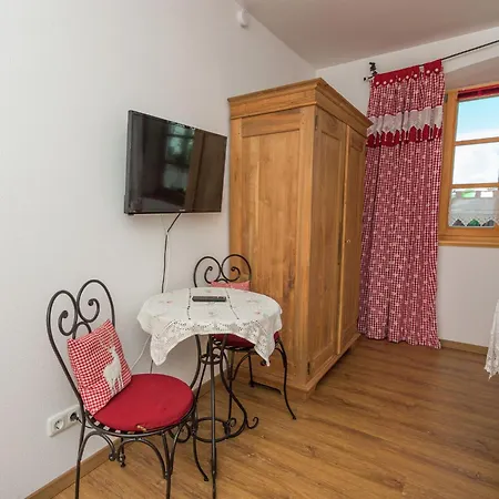 Stylish In Feldwies *